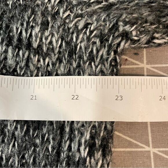 Calvin Klein GRAY MELANGE LEATHER Shoulder SWEATER  SIZE L - Picture 5 of 11